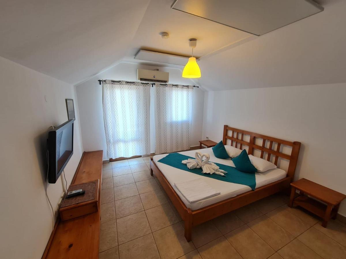 فندق Casa Pescarilor Lunca  المظهر الخارجي الصورة